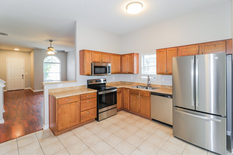 2,095/Mo, 9728 Tucker Creek Cv Cordova, TN 38018 Kitchen View 2