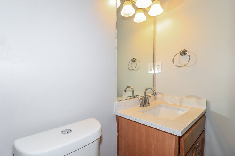 2,095/Mo, 9728 Tucker Creek Cv Cordova, TN 38018 Bathroom View