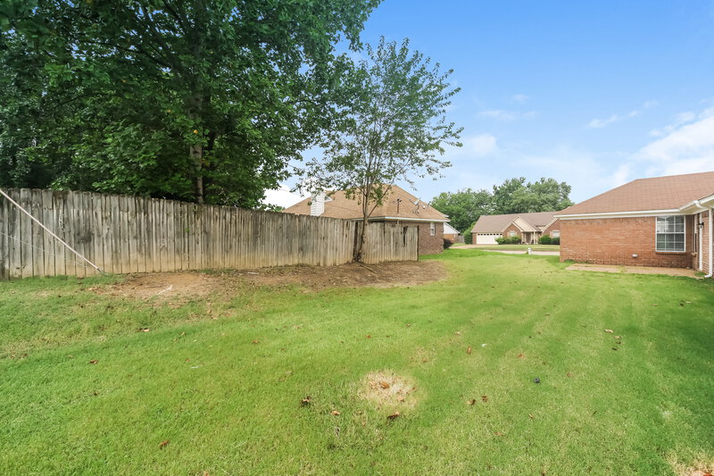 2,230/Mo, 5515 Whiteley Cv Memphis, TN 38141 Rear View 2
