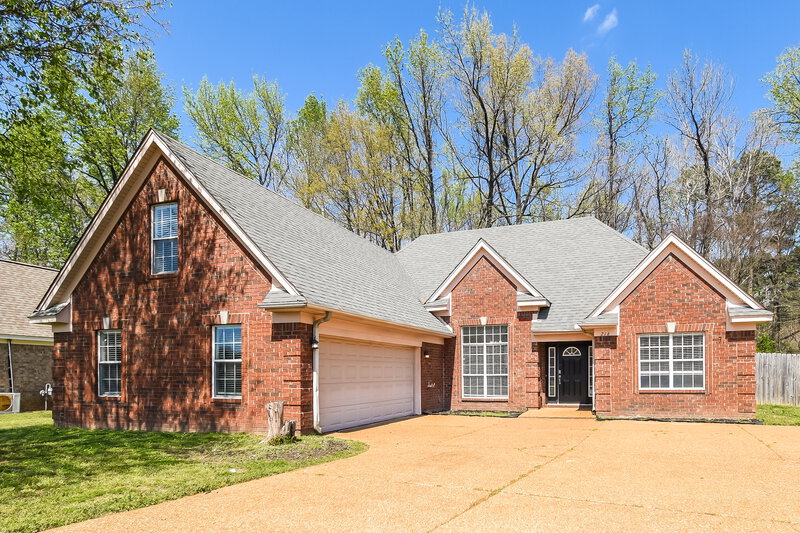 2,015/Mo, 216 Fawn Dr N Hernando, MS 38632 Front View