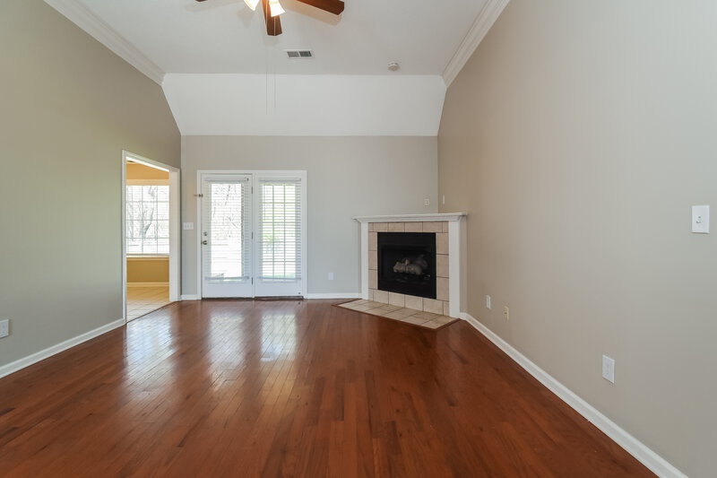 2,015/Mo, 216 Fawn Dr N Hernando, MS 38632 Living Room View