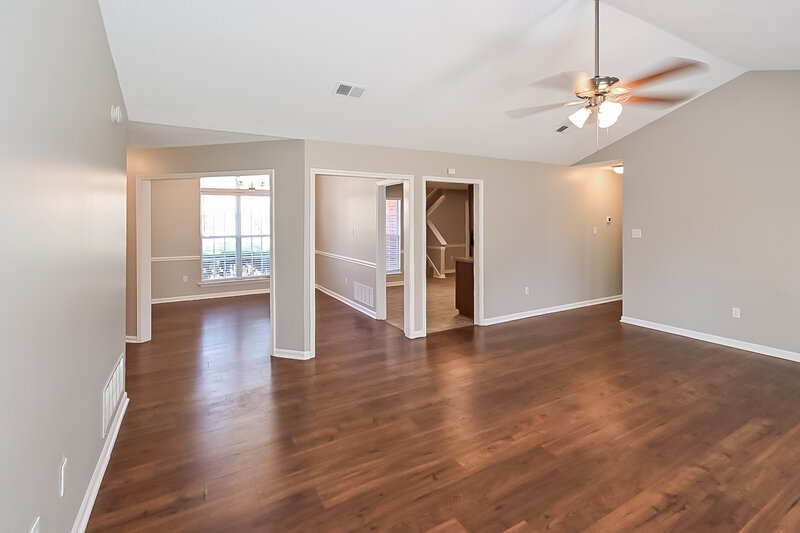 1,705/Mo, 7556 Bear Cv Walls, MS 38680 Living Room View