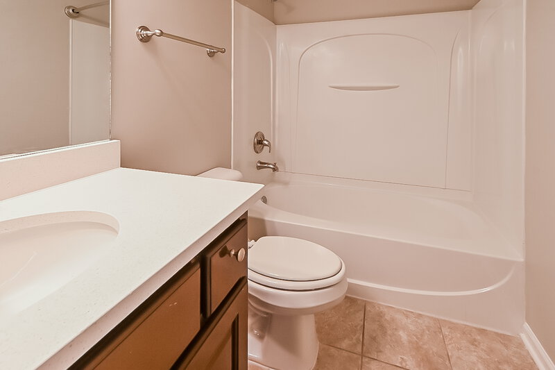 1,705/Mo, 7556 Bear Cv Walls, MS 38680 Bathroom View