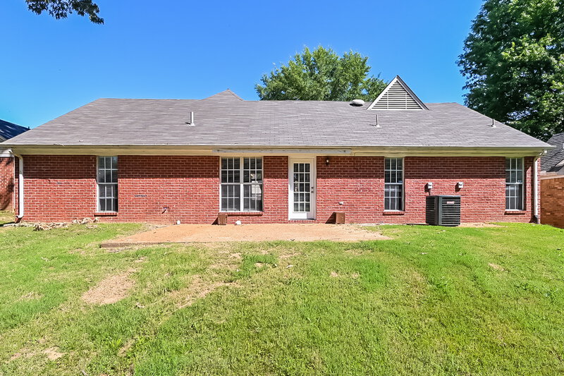 1,705/Mo, 7556 Bear Cv Walls, MS 38680 Rear View