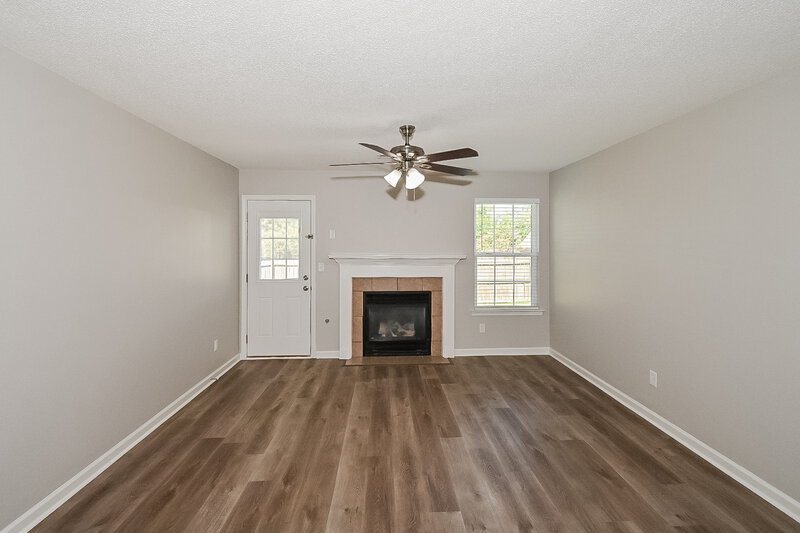 1,985/Mo, 7425 Hunters Horn Dr Olive Branch, MS 38654 Living Room View