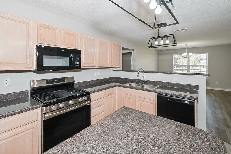 1,985/Mo, 7425 Hunters Horn Dr Olive Branch, MS 38654 Kitchen View