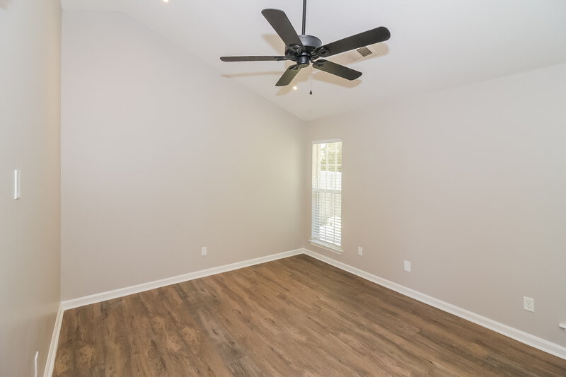 2,125/Mo, 8331 Grayce Dr Southaven, MS 38671 Main Bedroom View
