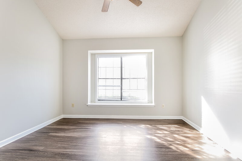 1,500/Mo, 7761 Biloxi Cv Millington, TN 38053 Main Bedroom View