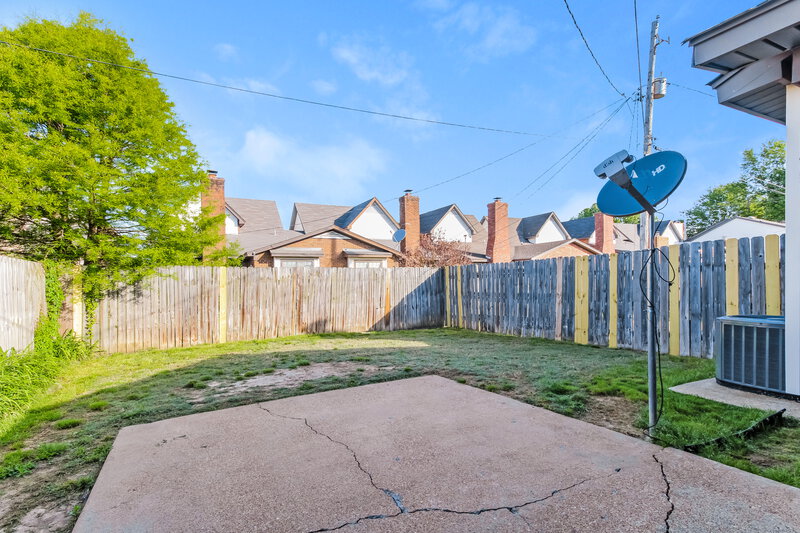 1,500/Mo, 7761 Biloxi Cv Millington, TN 38053 Patio View