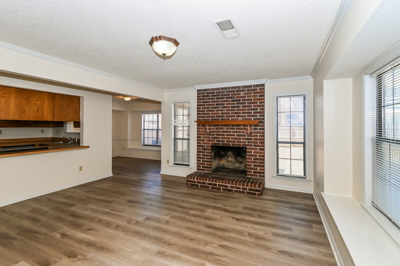 2,250/Mo, 7775 Biloxi Cv Millington, TN 38053 Living Room View 2