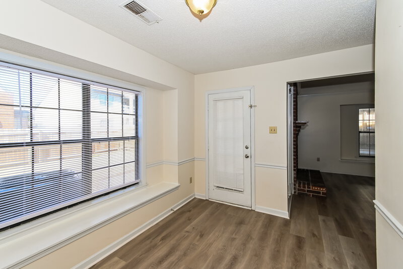2,250/Mo, 7775 Biloxi Cv Millington, TN 38053 Dining Room View