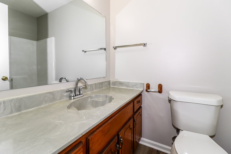 1,270/Mo, 7778 Biloxi Cv Apt 103 Millington, TN 38053 Main Bathroom View