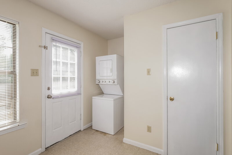 1,190/Mo, 7778 Biloxi Cv Apt 104 Millington, TN 38053 Breakfast Nook View
