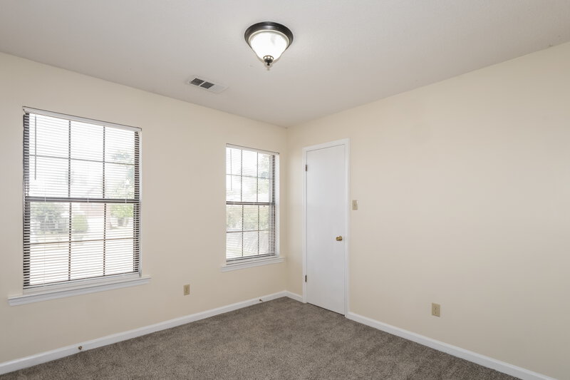 1,190/Mo, 7778 Biloxi Cv Apt 104 Millington, TN 38053 Main Bedroom View