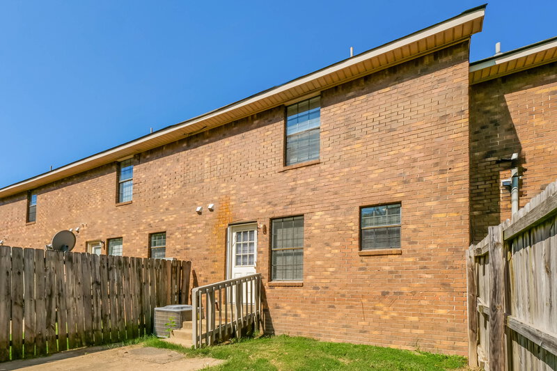 1,190/Mo, 7778 Biloxi Cv Apt 104 Millington, TN 38053 Rear View 2