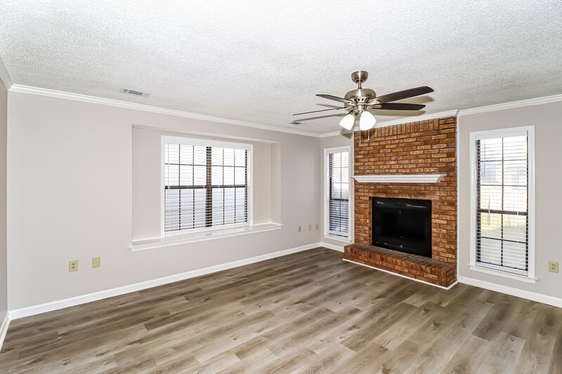 1,460/Mo, 7792 Hickory Meadow Rd Millington, TN 38053 Living Room View