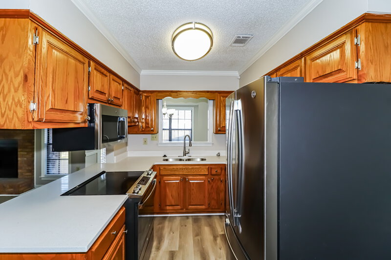 1,460/Mo, 7792 Hickory Meadow Rd Millington, TN 38053 Kitchen View