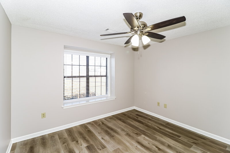 1,460/Mo, 7792 Hickory Meadow Rd Millington, TN 38053 Main Bedroom View