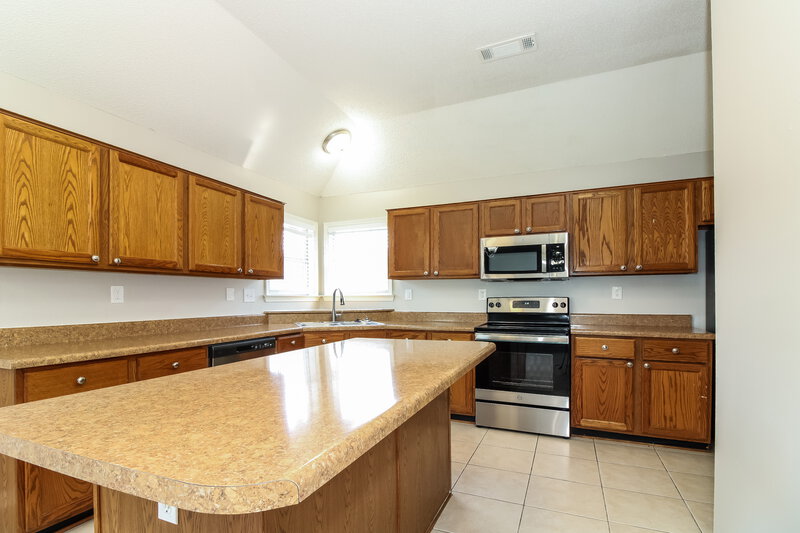 3,110/Mo, 5448 Annandale Dr Memphis, TN 38125 Kitchen View