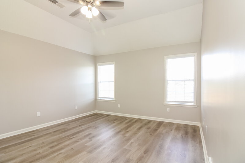 3,110/Mo, 5448 Annandale Dr Memphis, TN 38125 Main Bedroom View