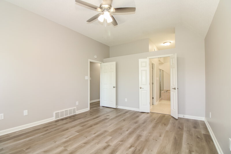 3,110/Mo, 5448 Annandale Dr Memphis, TN 38125 Main Bedroom View 2