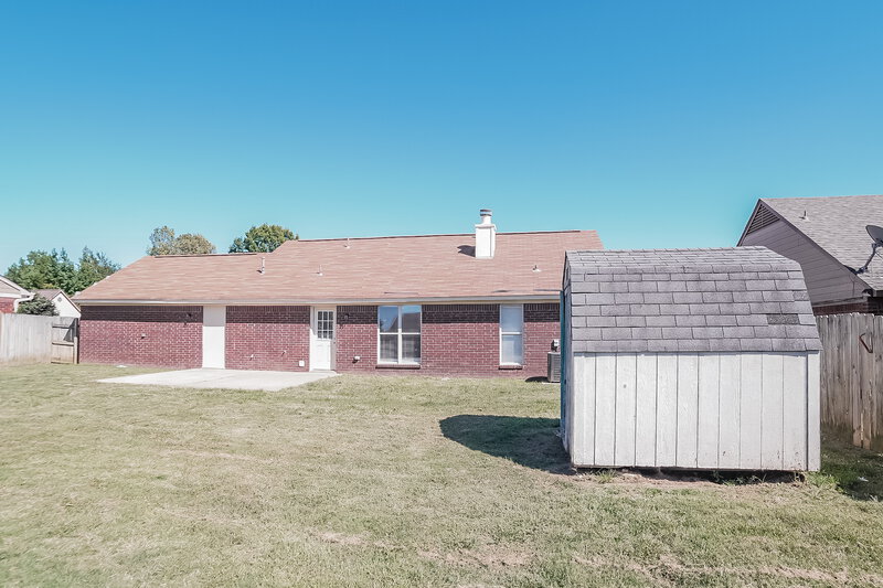 1,625/Mo, 9179 Belmont Dr Southaven, MS 38671 Rear View