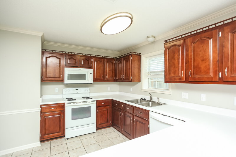 1,710/Mo, 7852 Tankerston Dr Memphis, TN 38125 Kitchen View 2