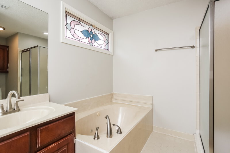 1,710/Mo, 7852 Tankerston Dr Memphis, TN 38125 Bathroom View