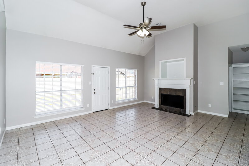 1,985/Mo, 9275 Speerberry Cir Cordova, TN 38016 Living Room View