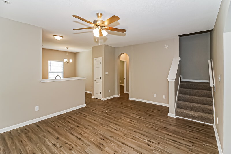 2,730/Mo, 9864 White Poplar Dr Olive Branch, MS 38654 Living Room View 2