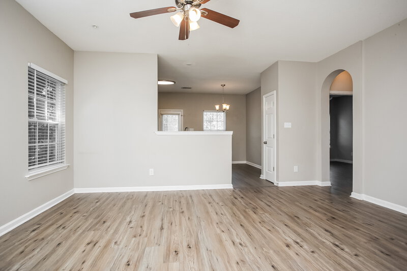 1,945/Mo, 9864 White Poplar Dr Olive Branch, MS 38654 Living Room View