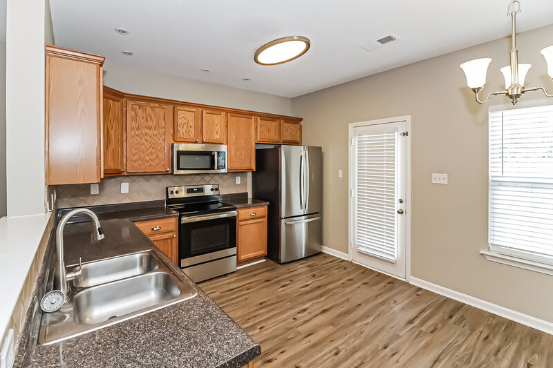 2,730/Mo, 9864 White Poplar Dr Olive Branch, MS 38654 Kitchen View 2