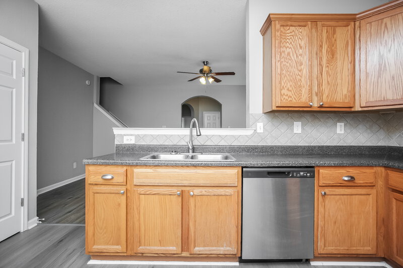 1,945/Mo, 9864 White Poplar Dr Olive Branch, MS 38654 Kitchen View 2