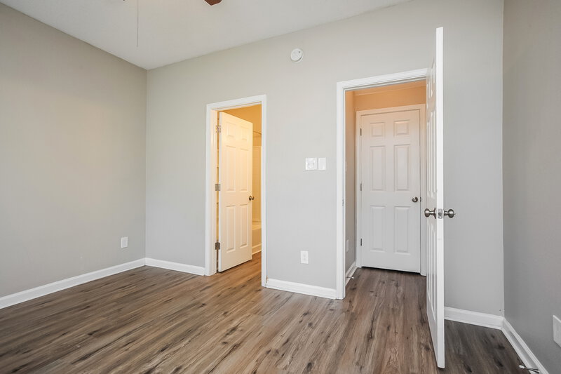 1,945/Mo, 9864 White Poplar Dr Olive Branch, MS 38654 Main Bedroom View 2