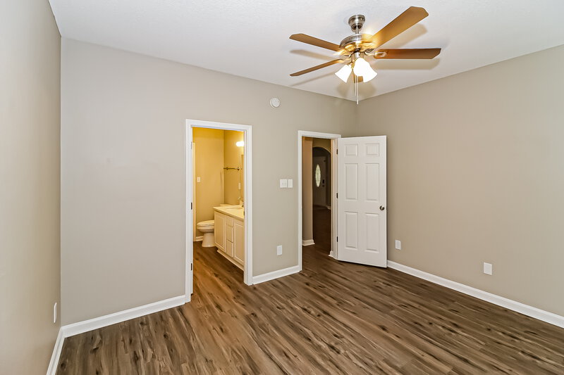 2,730/Mo, 9864 White Poplar Dr Olive Branch, MS 38654 Main Bedroom View 2