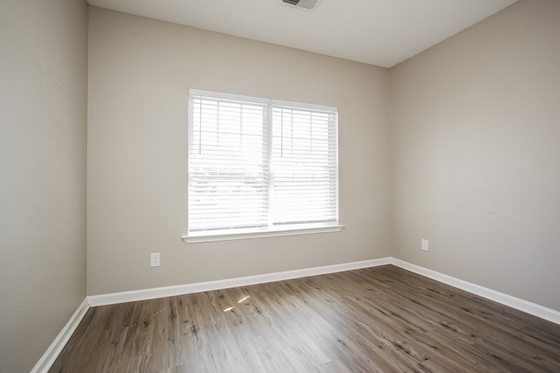 1,945/Mo, 9864 White Poplar Dr Olive Branch, MS 38654 Bedroom View 2