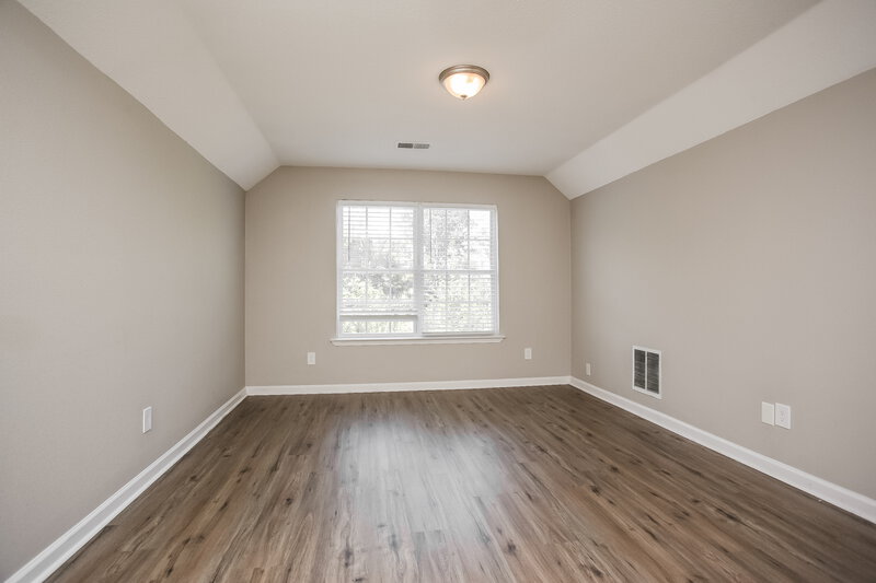 1,945/Mo, 9864 White Poplar Dr Olive Branch, MS 38654 Bonus Room View