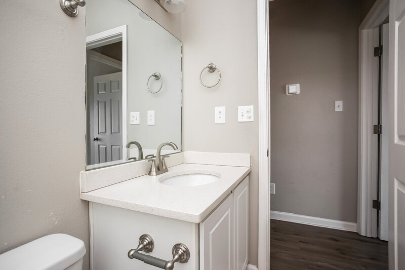 1,945/Mo, 9864 White Poplar Dr Olive Branch, MS 38654 Bathroom View