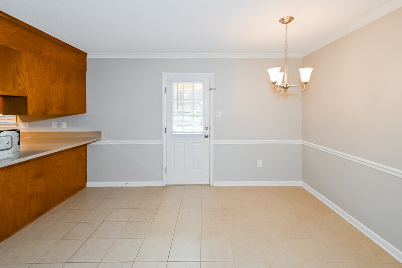 1,560/Mo, 7120 Grove Park Cv Olive Branch, MS 38654 Dining Room View 2