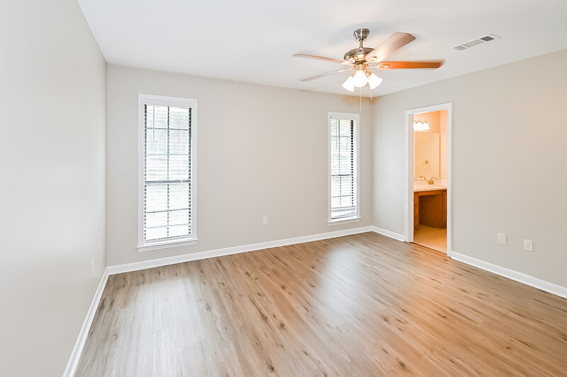 1,560/Mo, 7120 Grove Park Cv Olive Branch, MS 38654 Main Bedroom View