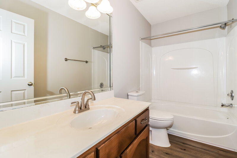 1,615/Mo, 7896 Allen Ridge Ln Olive Branch, MS 38654 Bathroom View