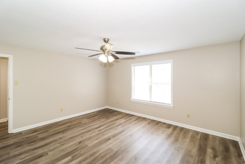 2,120/Mo, 3164 Birchton Glade Cv Lakeland, TN 38002 Main Bedroom View
