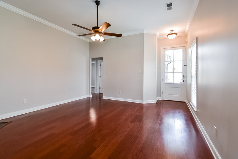 2,300/Mo, 7393 Brentridge Dr Cordova, TN 38018 Living Room View