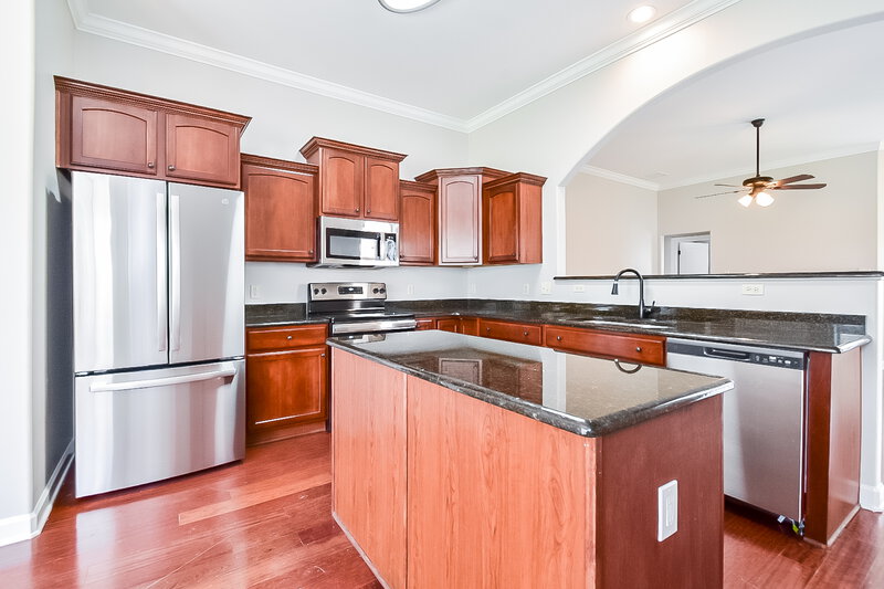 2,300/Mo, 7393 Brentridge Dr Cordova, TN 38018 Kitchen View