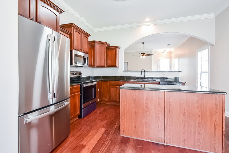 2,300/Mo, 7393 Brentridge Dr Cordova, TN 38018 Kitchen View 2