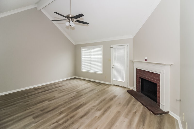 1,800/Mo, 1793 Black Bear Cir W Cordova, TN 38016 Living Room View 2