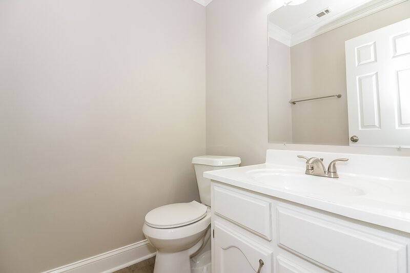 1,800/Mo, 1793 Black Bear Cir W Cordova, TN 38016 Powder Room View