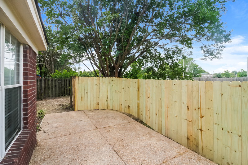 1,800/Mo, 1793 Black Bear Cir W Cordova, TN 38016 Backyard View