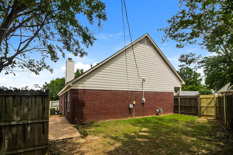 1,800/Mo, 1793 Black Bear Cir W Cordova, TN 38016 Rear View