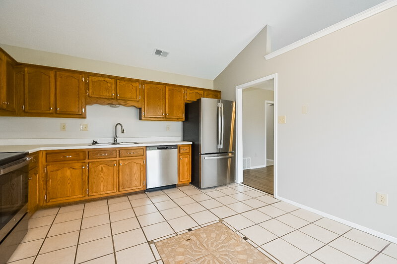 1,550/Mo, 6232 Cambridge Dr Olive Branch, MS 38654 Living Room View 3